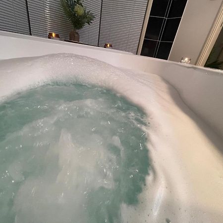 נורת' לייקס Chill Lux Spa Unit מראה חיצוני תמונה